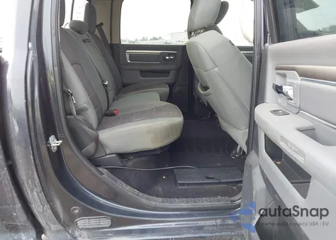 2015 Ram 2500 Big Horn z USA, uszkodzony, nr VIN 3C6UR5DJ2FG529999